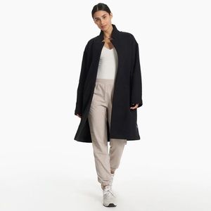NWT Vuori Restore Coat In Black Size M/L